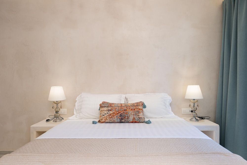 undefined THOUSAND STARS SUITES & ROOMS 6