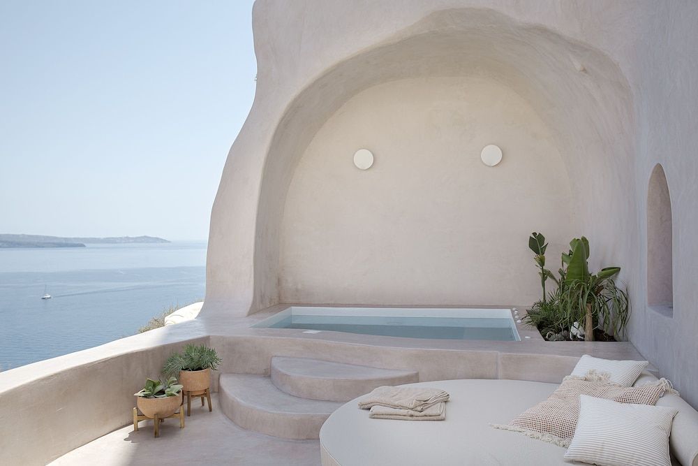 undefined The Exotic Cave Suite 3