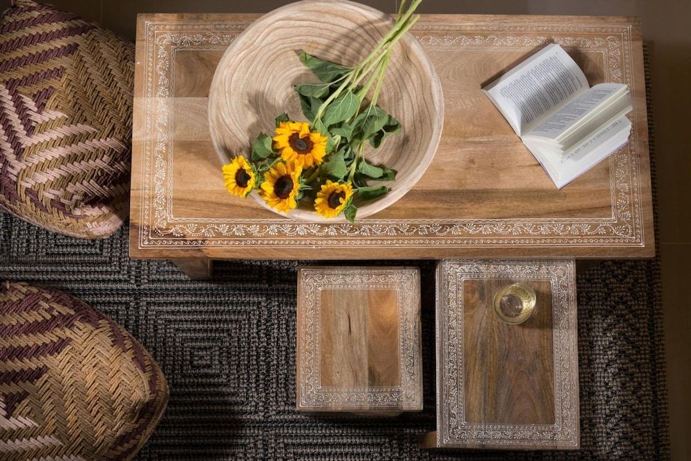 undefined One Bedroom Panoramic - White Co 3