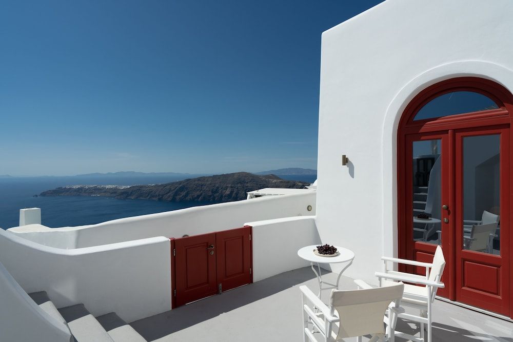 undefined Serendipity Cliffside Villa & Suites 6
