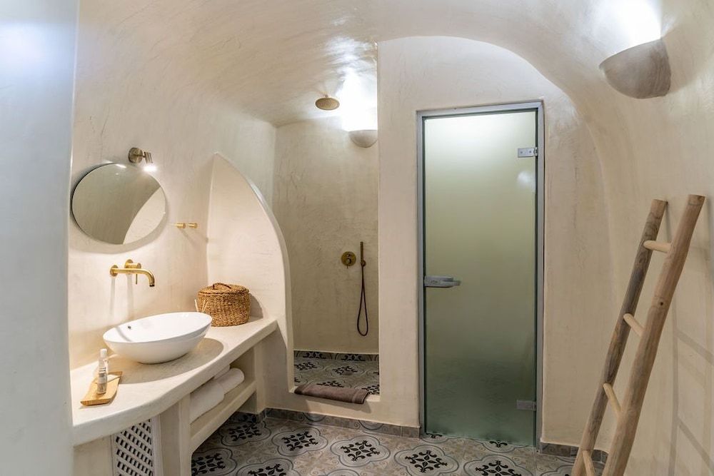 Afora Houses Executive Suite, Hot Tub 4