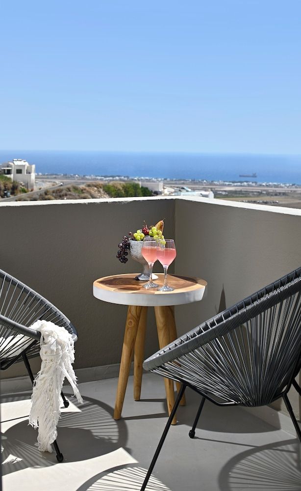 ALTURA RESIDENCES BY K&K