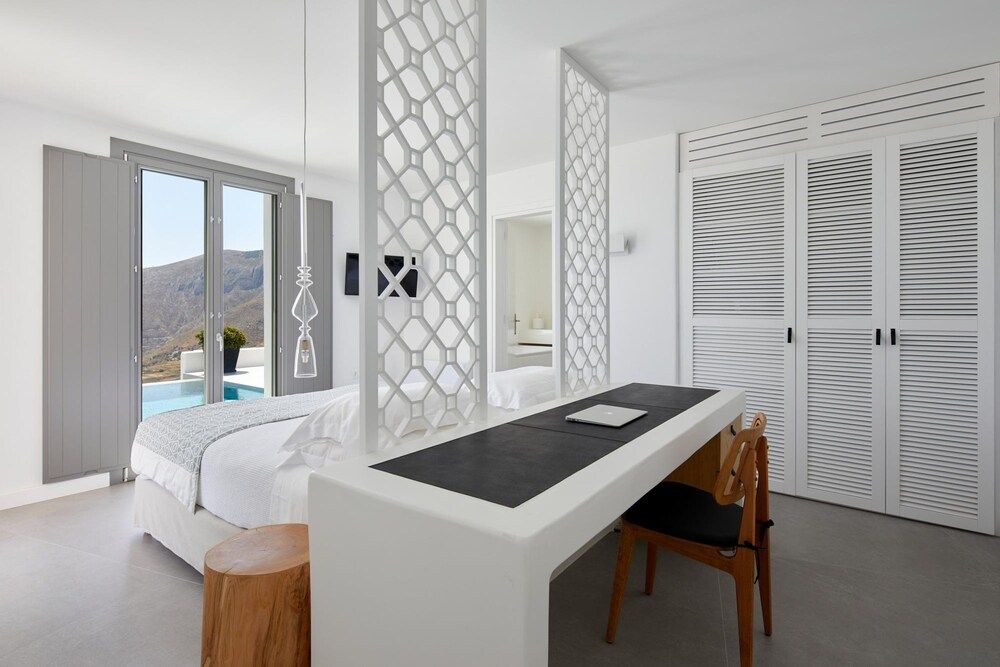 Kamini White I Villa Villa, Accessible 3