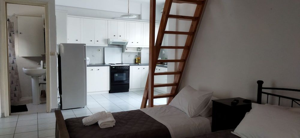 undefined Perissa Art Villa - Kitchen & Washing Machine