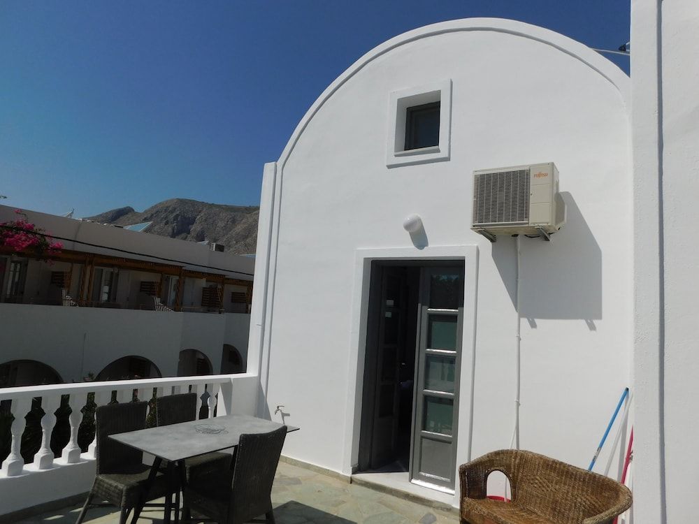 undefined Perissa Art Villa - Kitchen & Washing Machine 3