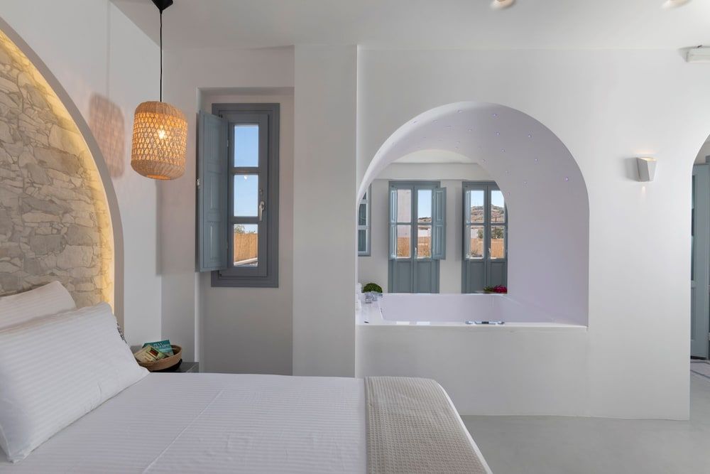 undefined BlackStone Luxury Suites 4