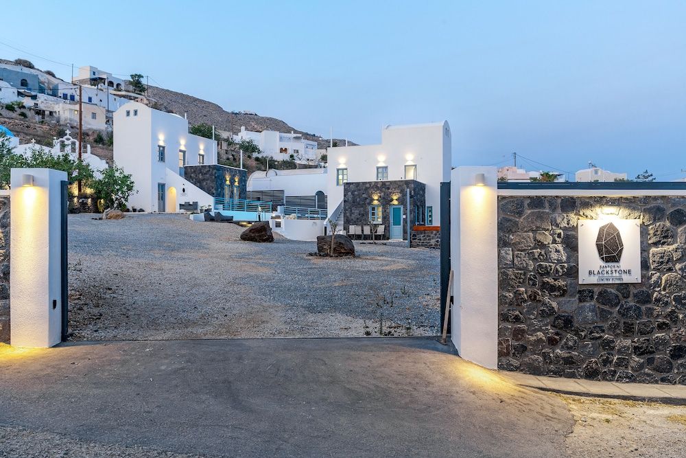 undefined BlackStone Luxury Suites 7