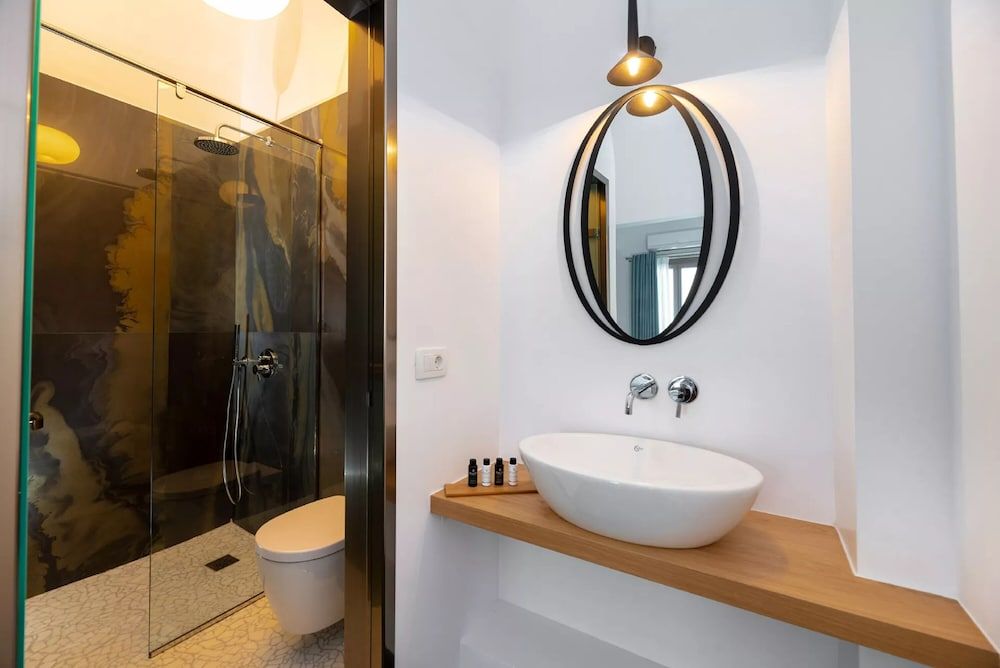 Deluxe Suites Santorini Executive Room, Sea View 9