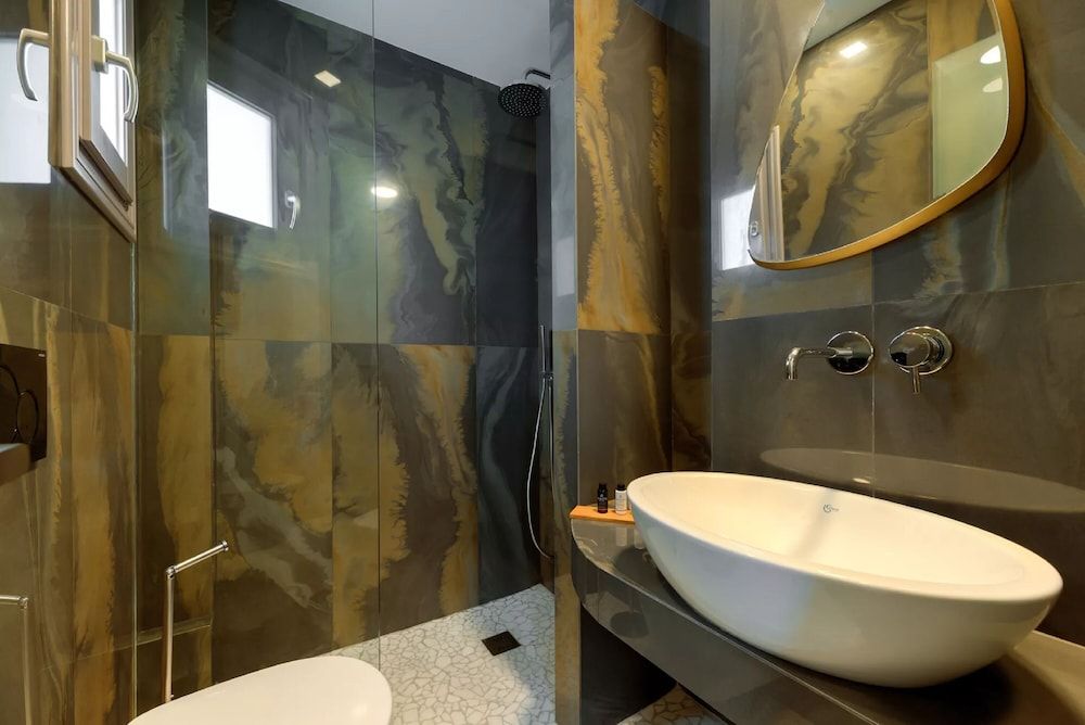 Deluxe Suites Santorini Executive Room, Sea View 12