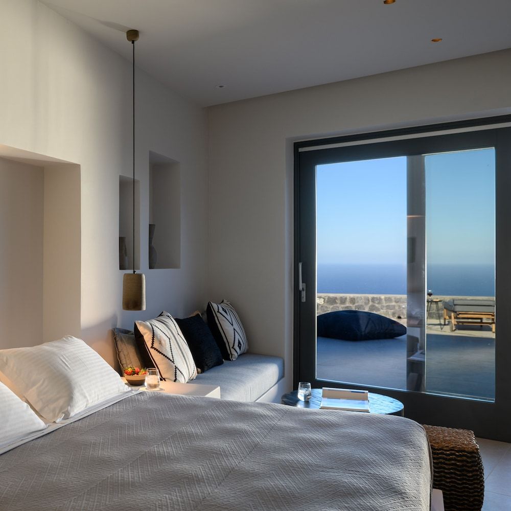 Lithi Luxury Retreat Junior Suite with Heated Jacuzzi 5