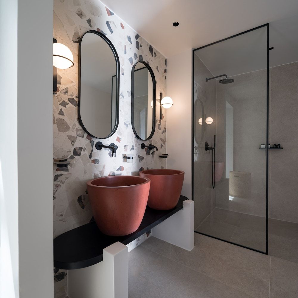 Lithi Luxury Retreat Junior Suite with Heated Jacuzzi 9