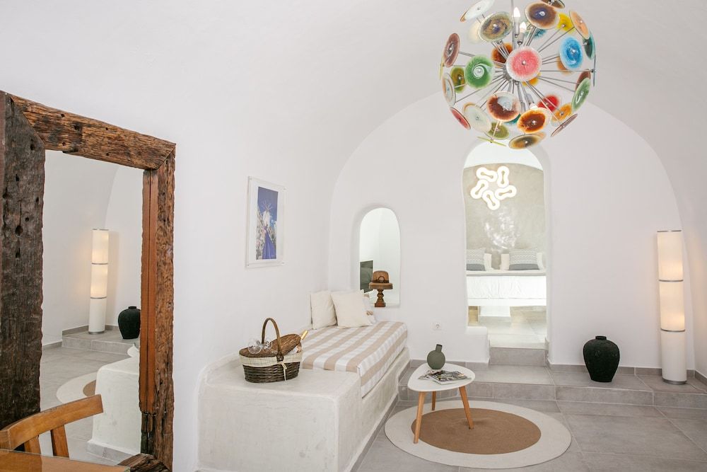 undefined Vogue Suites 7