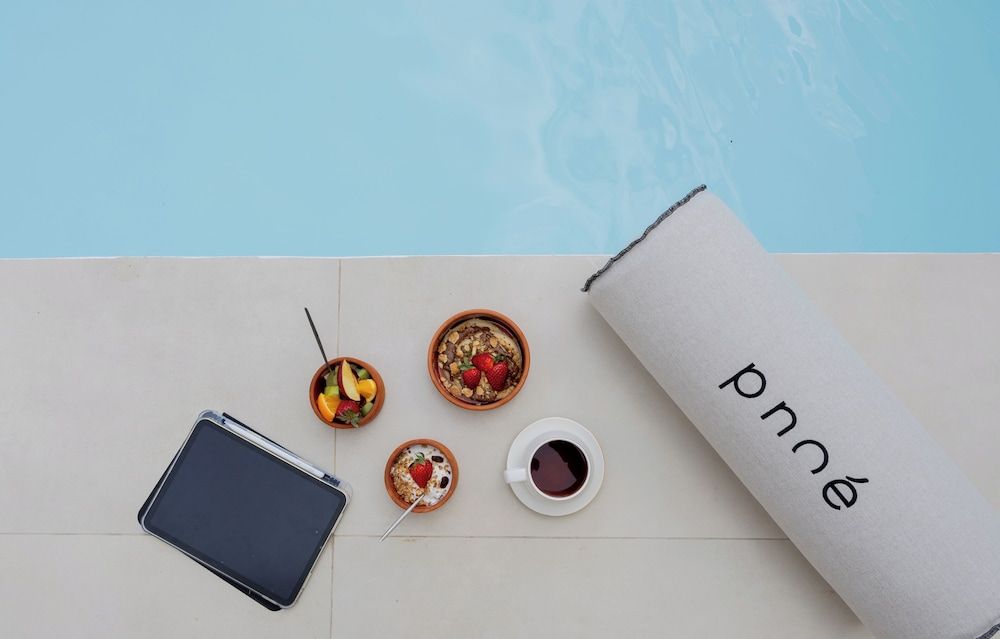 undefined Pnoé Luxury Suites 10