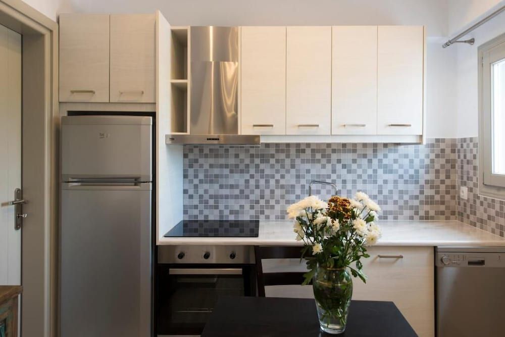 undefined Rose Suites 8