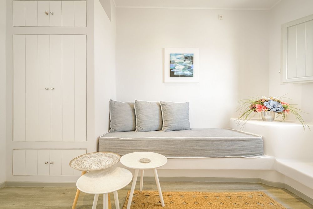 Amoramelia Suites Suite, Pool (Amoramelia) 5