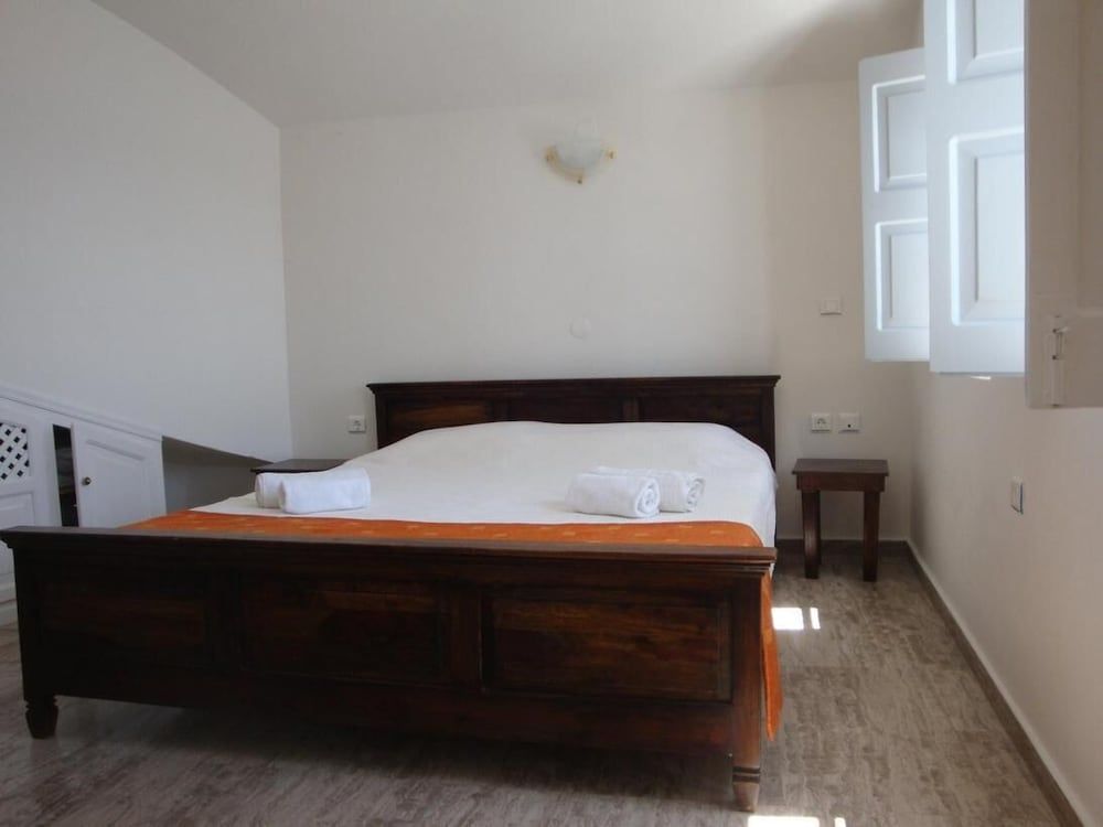 Captain John Traditional Houses - Adults Only Luxury Suite