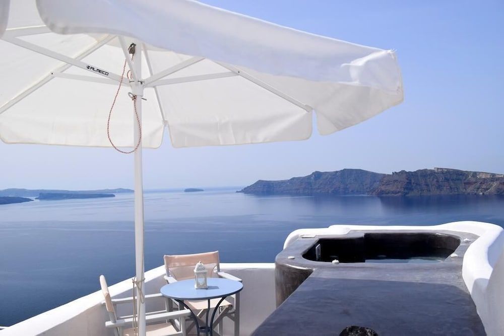 undefined Captain John Traditional Houses - Adults Only 2