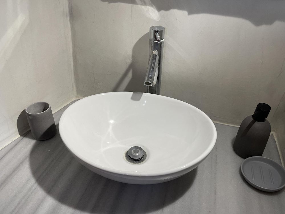 undefined Charming 2-bed Villa in Thera With Outdoor hot tub 10