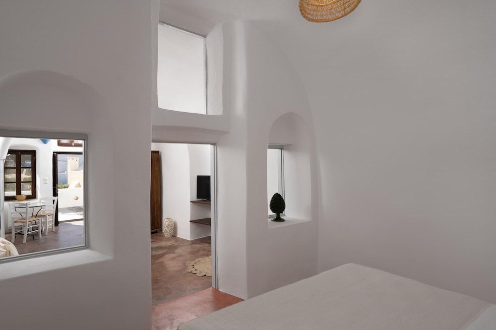 undefined Madame Kalitsi-irini Apartment 8