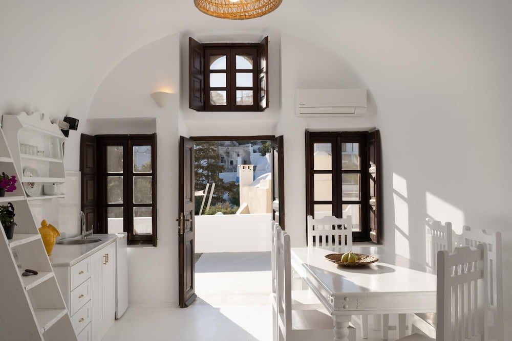 undefined Madame Kalitsi-ariadni Apartment