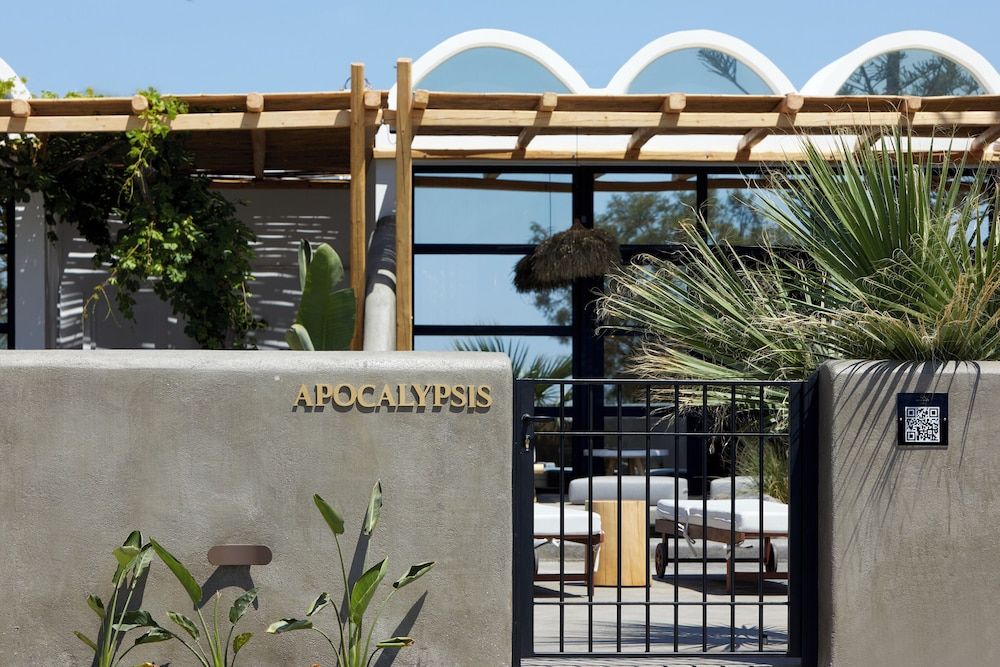 undefined Oscar Beachfront Suites-Adults Only 10