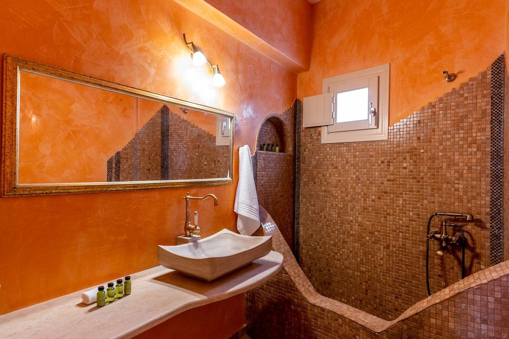 Vacay Suites Grand Suite 6