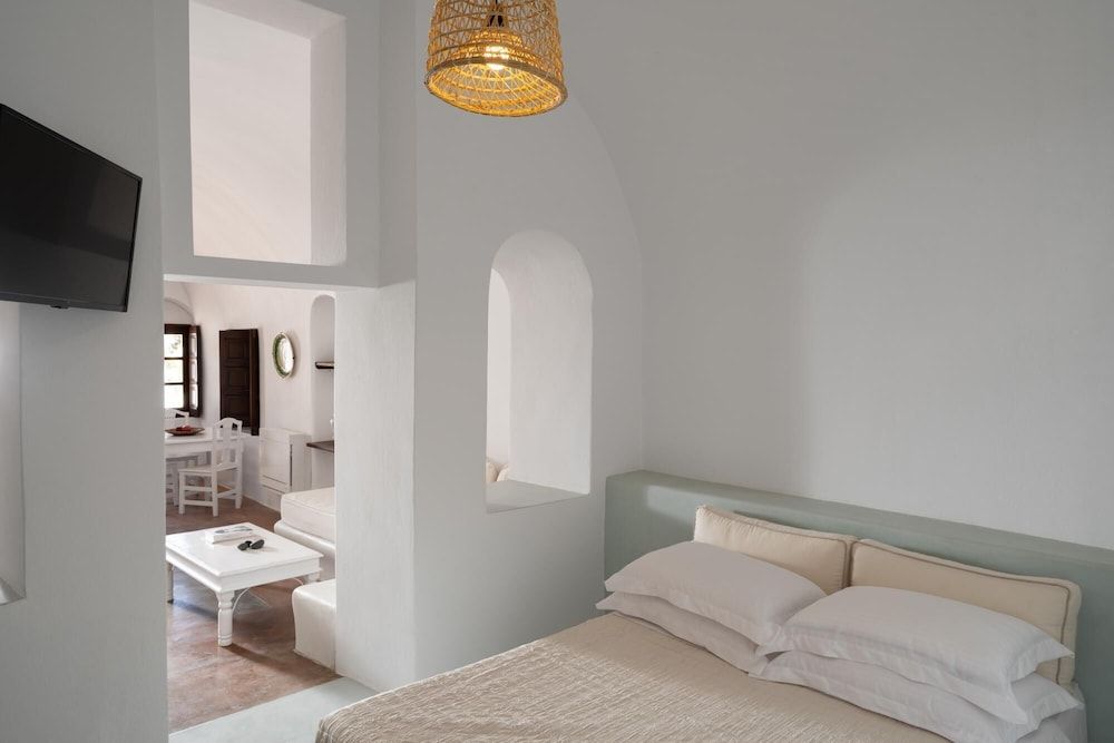 undefined Madame Kalitsi-kleio Apartment 6