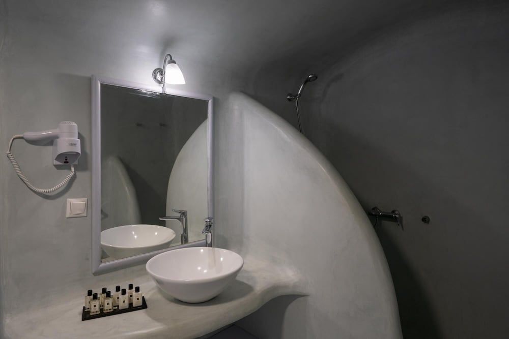 undefined Madame Kalitsi-kleio Apartment 10