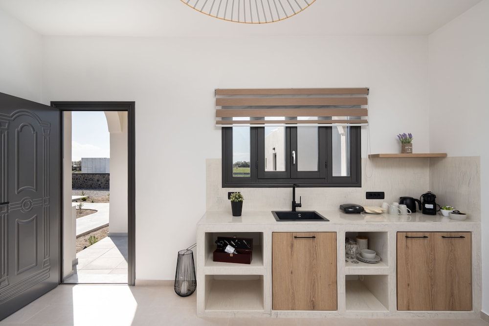 Almira Luxury Suites Suite, 1 Bedroom (Avra) 10