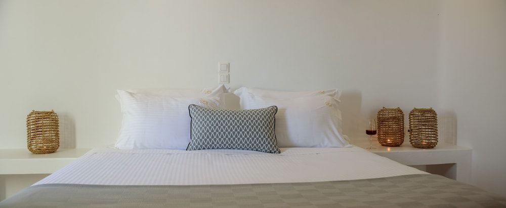 Terra Blanca Suites Deluxe Triple Room 7