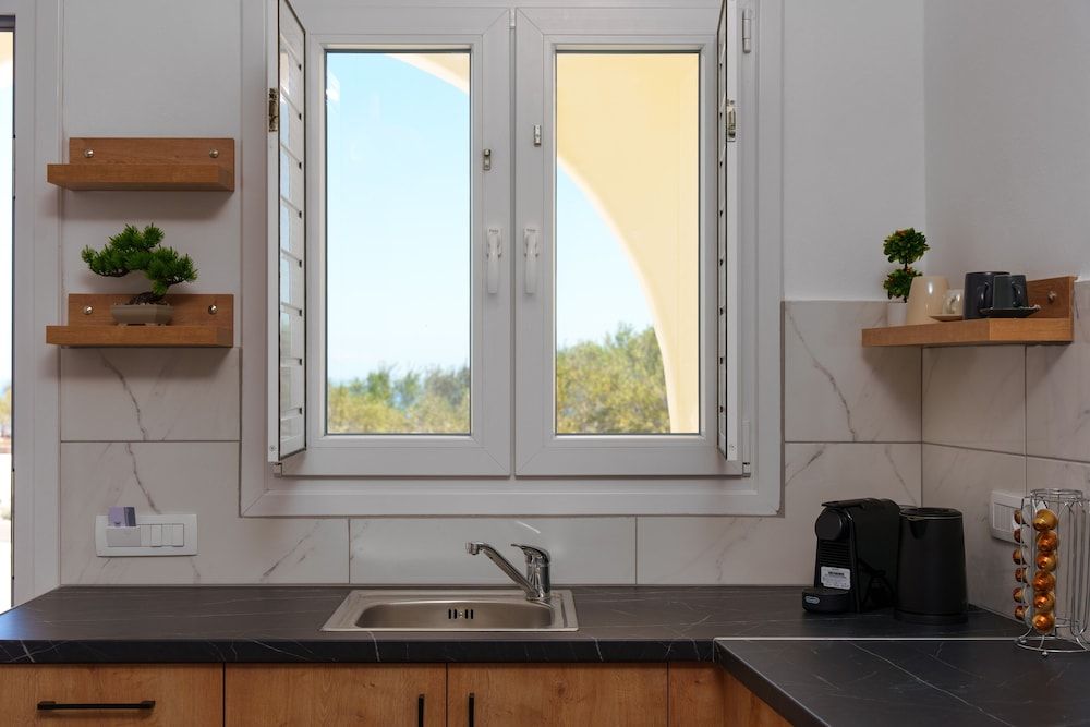 Zaitun Luxury suites-Adults Only Superior Double Room 9