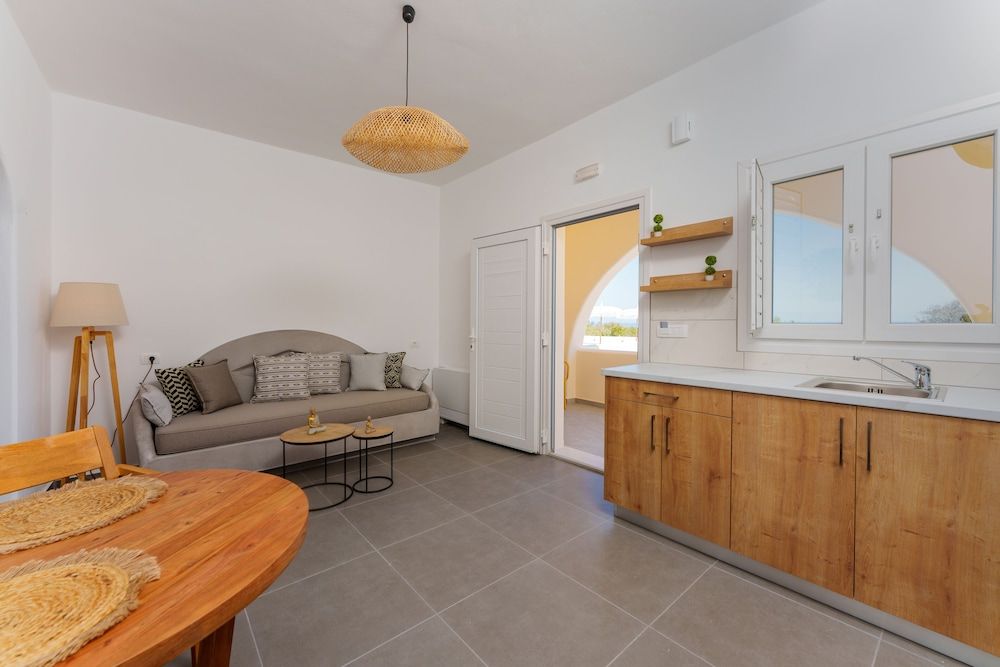 Zaitun Luxury suites-Adults Only Superior Double Room 10