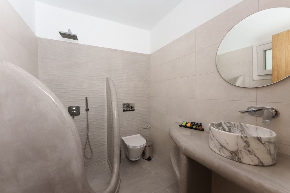 Zaitun Luxury suites-Adults Only Junior Double Room 7