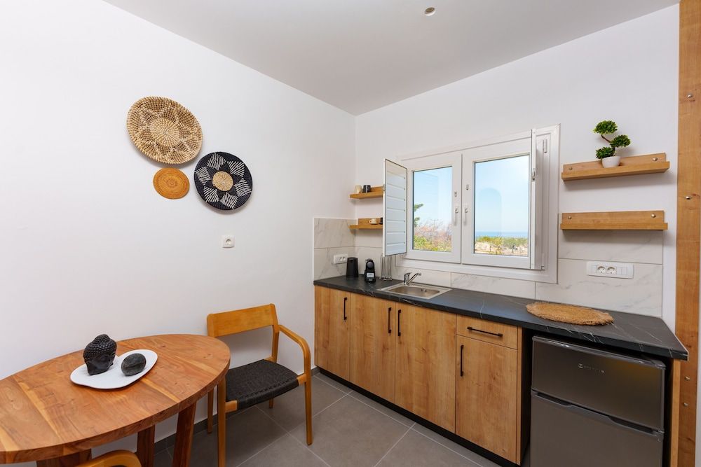 Zaitun Luxury suites-Adults Only Junior Double Room 5