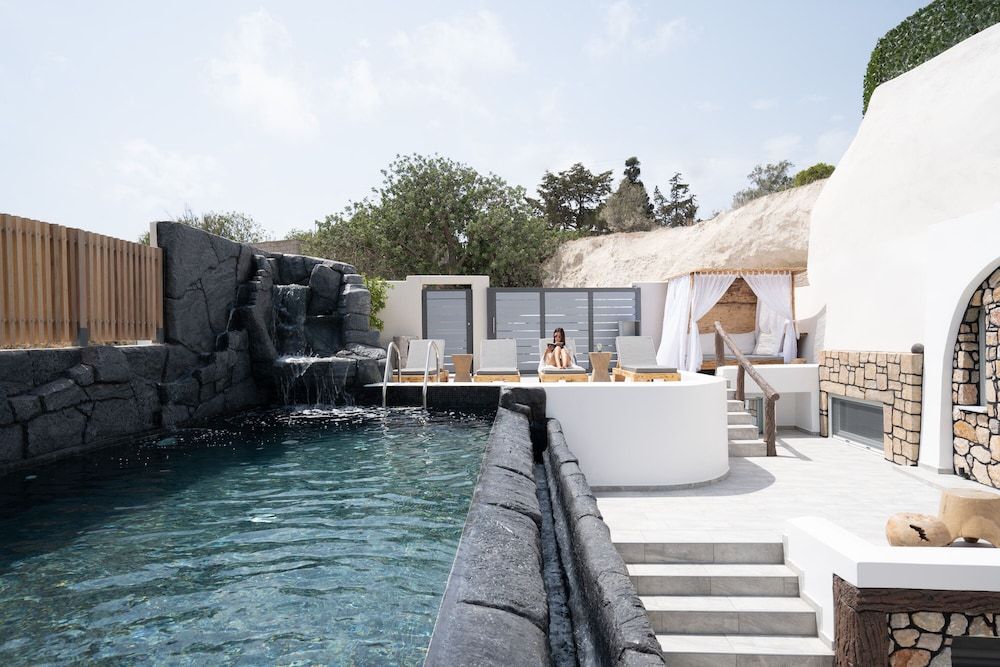 undefined Occhio Villas Santorini 9