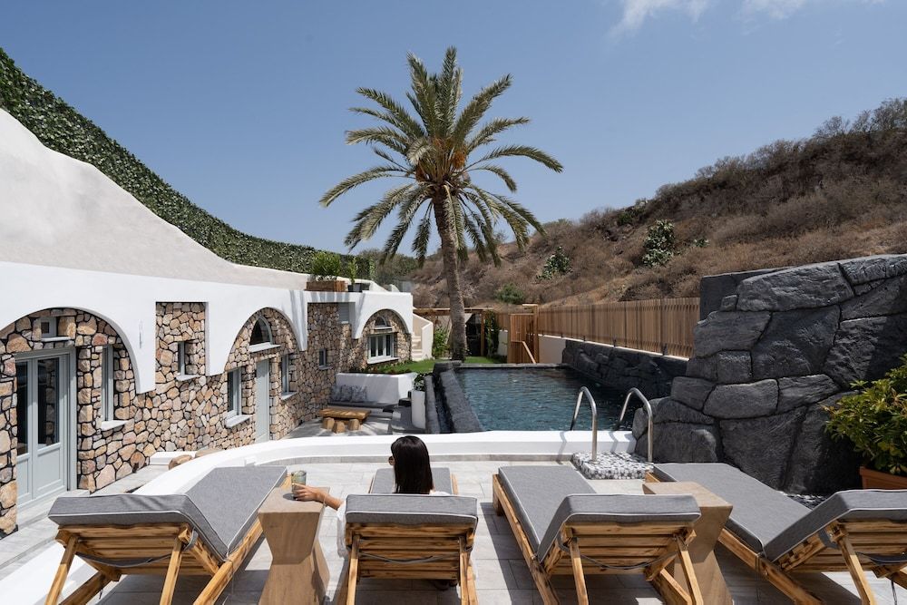 undefined Occhio Villas Santorini 8