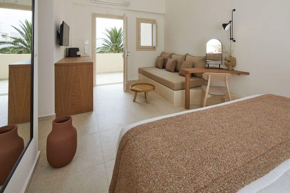 undefined Apricus Suites 5