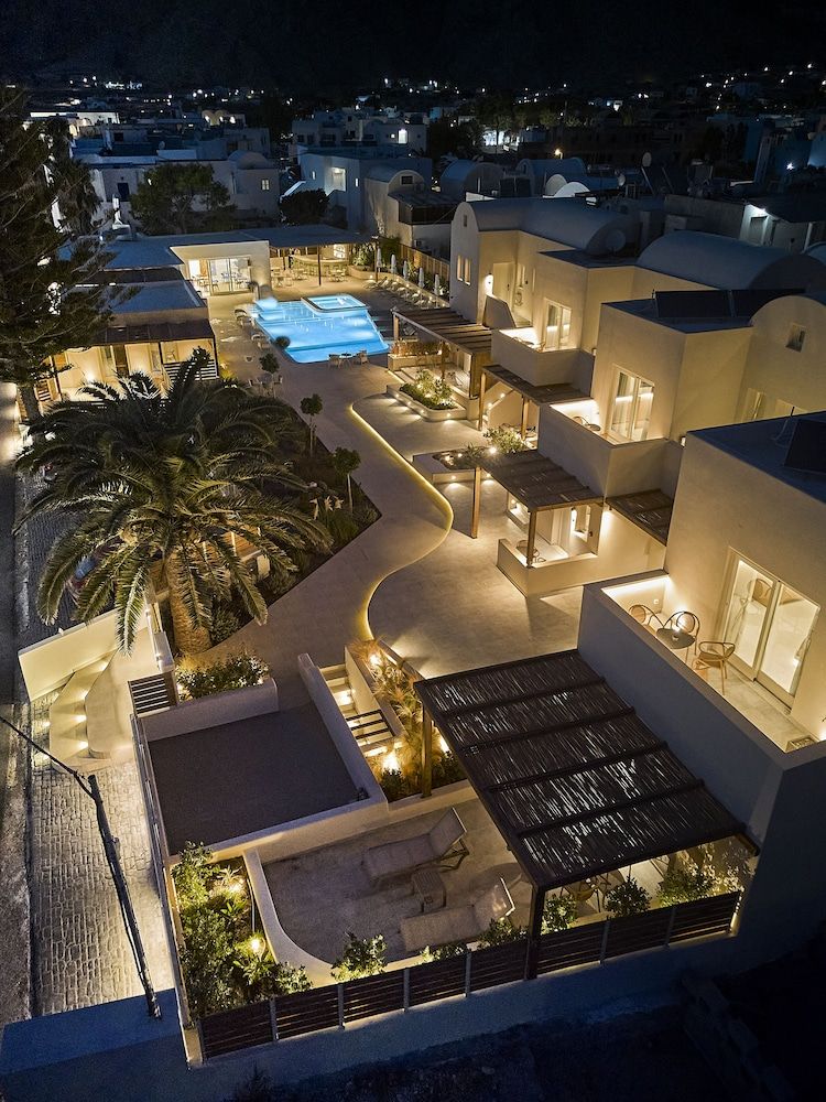 undefined Apricus Suites 10