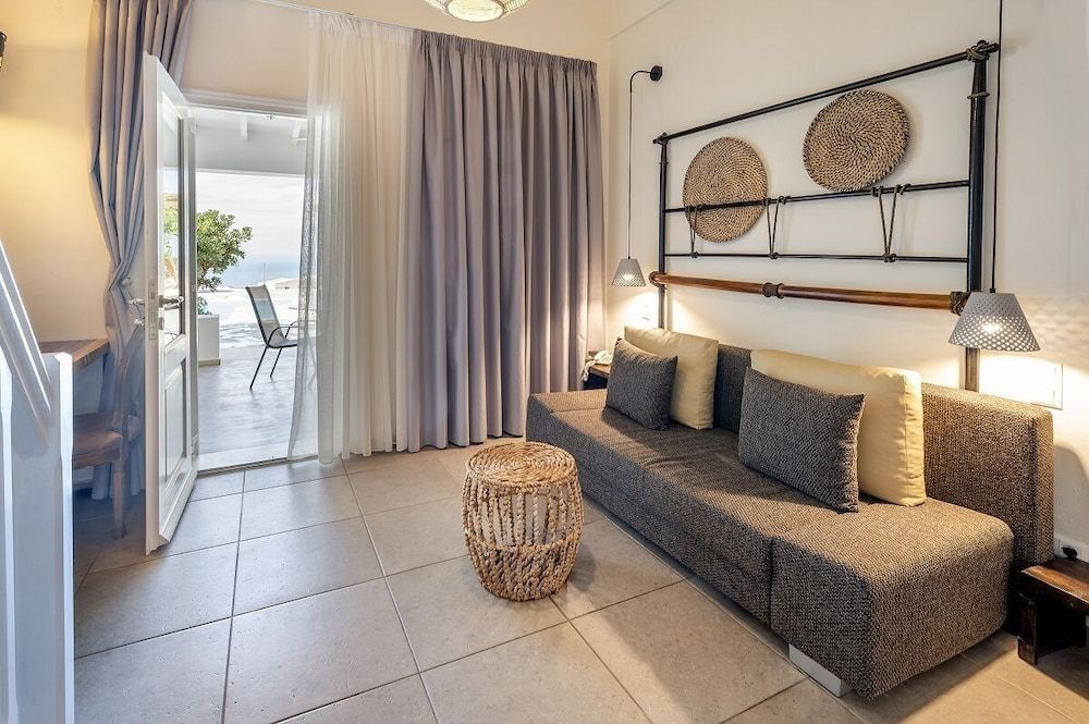 Maisonette Private Pool & Sea View (4+0)