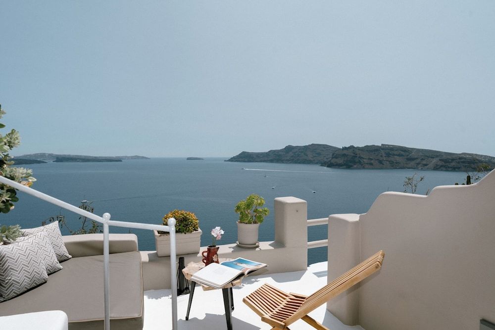 undefined Nano Oia Canaves 9