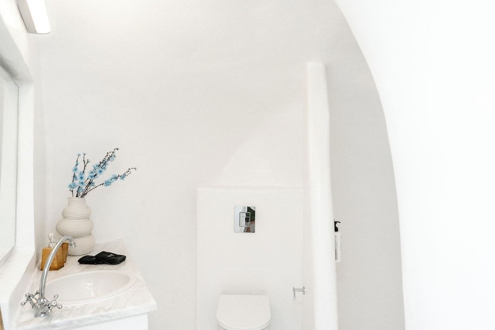 Nano Oia Canaves Junior Villa, Private Plunge Pool, Sea View 5