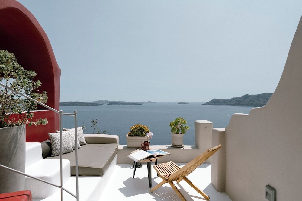 Nano Oia Canaves Junior Villa, Private Plunge Pool, Sea View 4