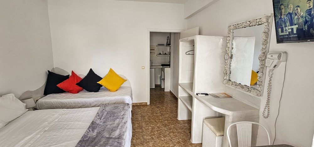 undefined Cycladic Pleasure Houses by the Sea 3