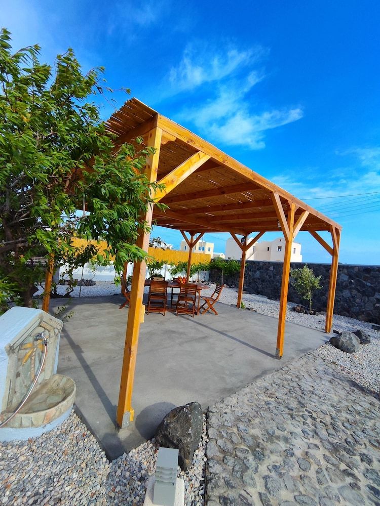 undefined Oasis Apartments 9