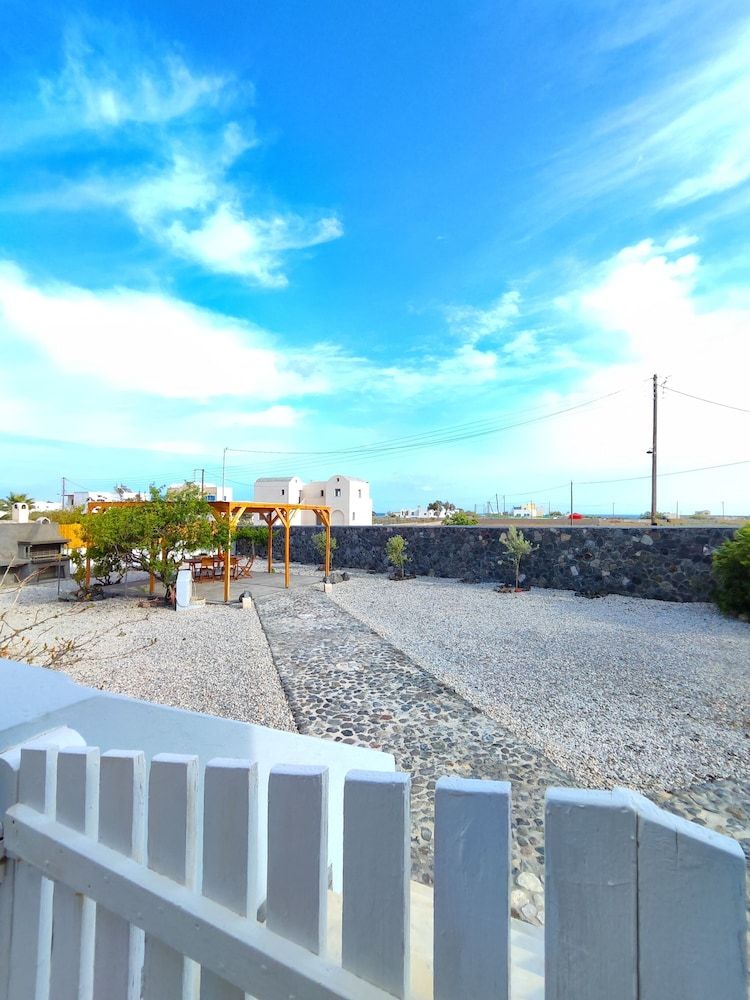 undefined Oasis Apartments 8