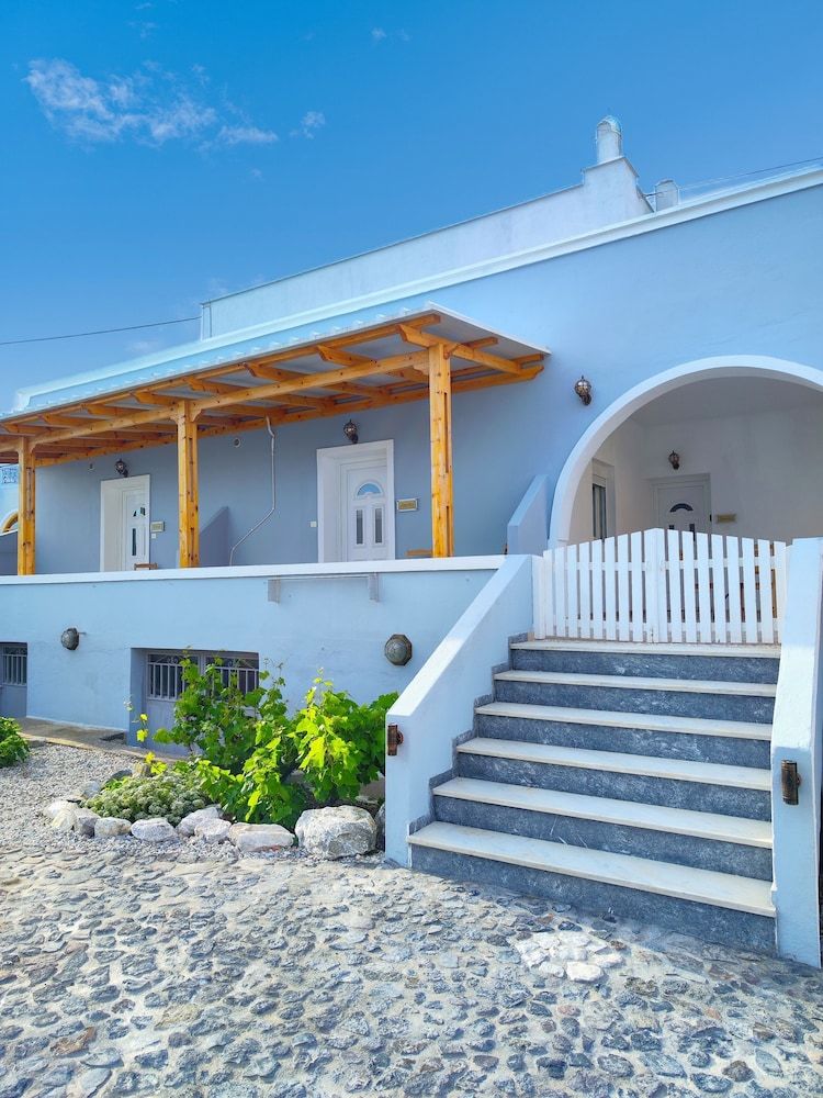 undefined Oasis Apartments 6