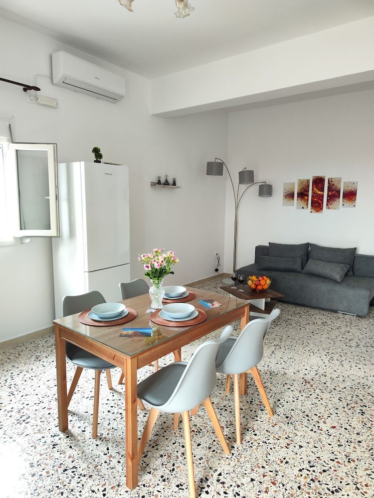 undefined Oasis Apartments