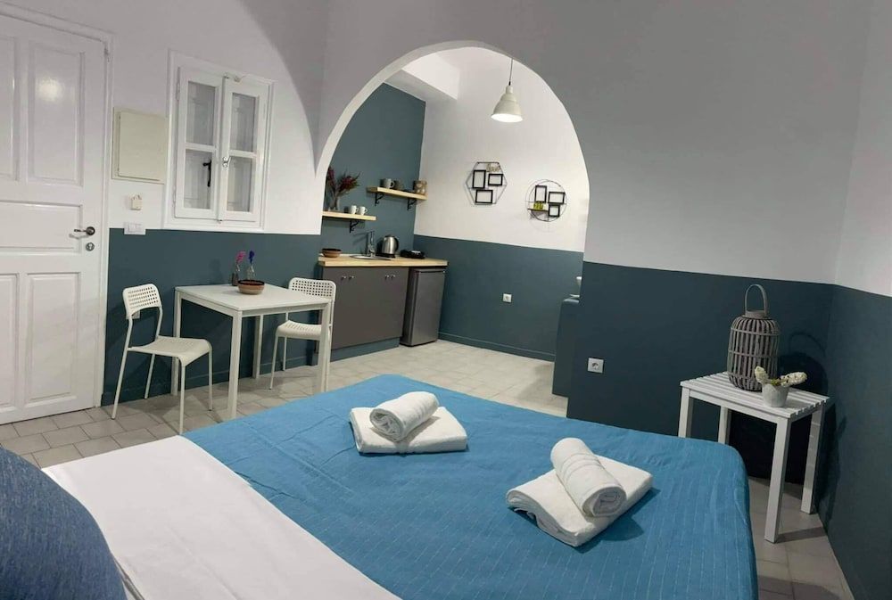 Sabbia Apartments 100m from Perissa Beach Superior Studio 8