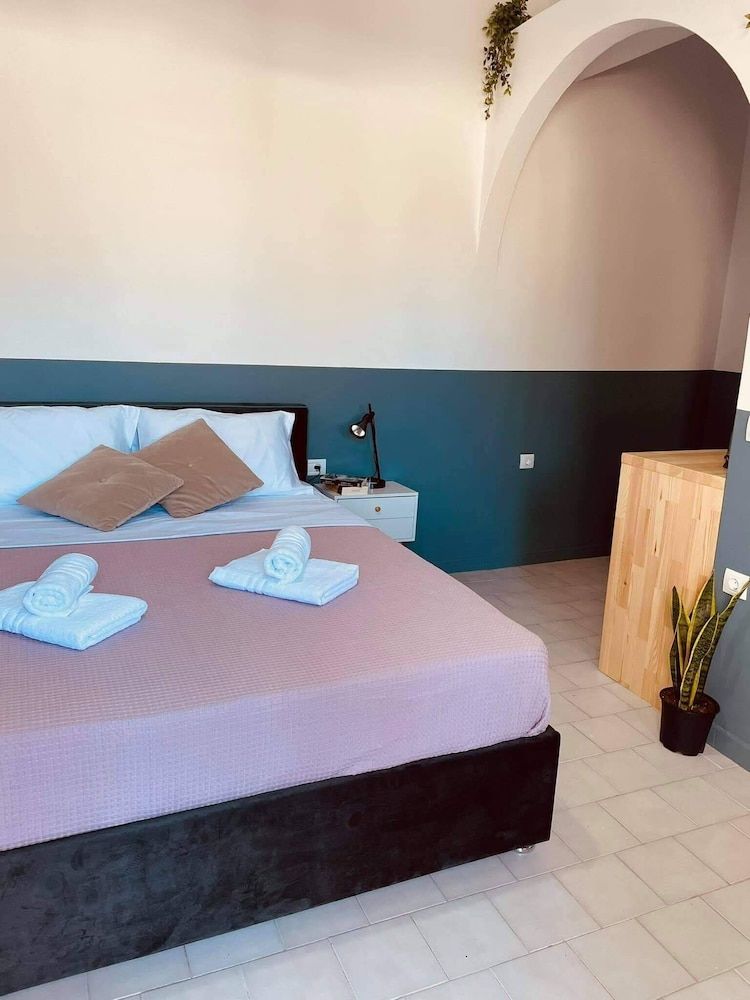 Sabbia Apartments 100m from Perissa Beach Premium Studio 7