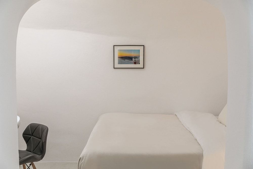 Crown Of Fira Basic Villa 8